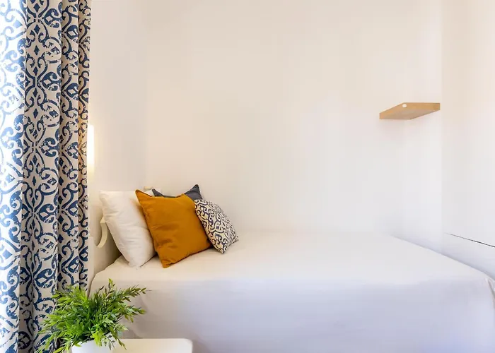 Apartamento 394 Renovated Duplex Parque Santiago Ii *